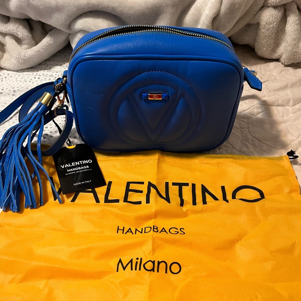 Valentino hand bag authentic with tags